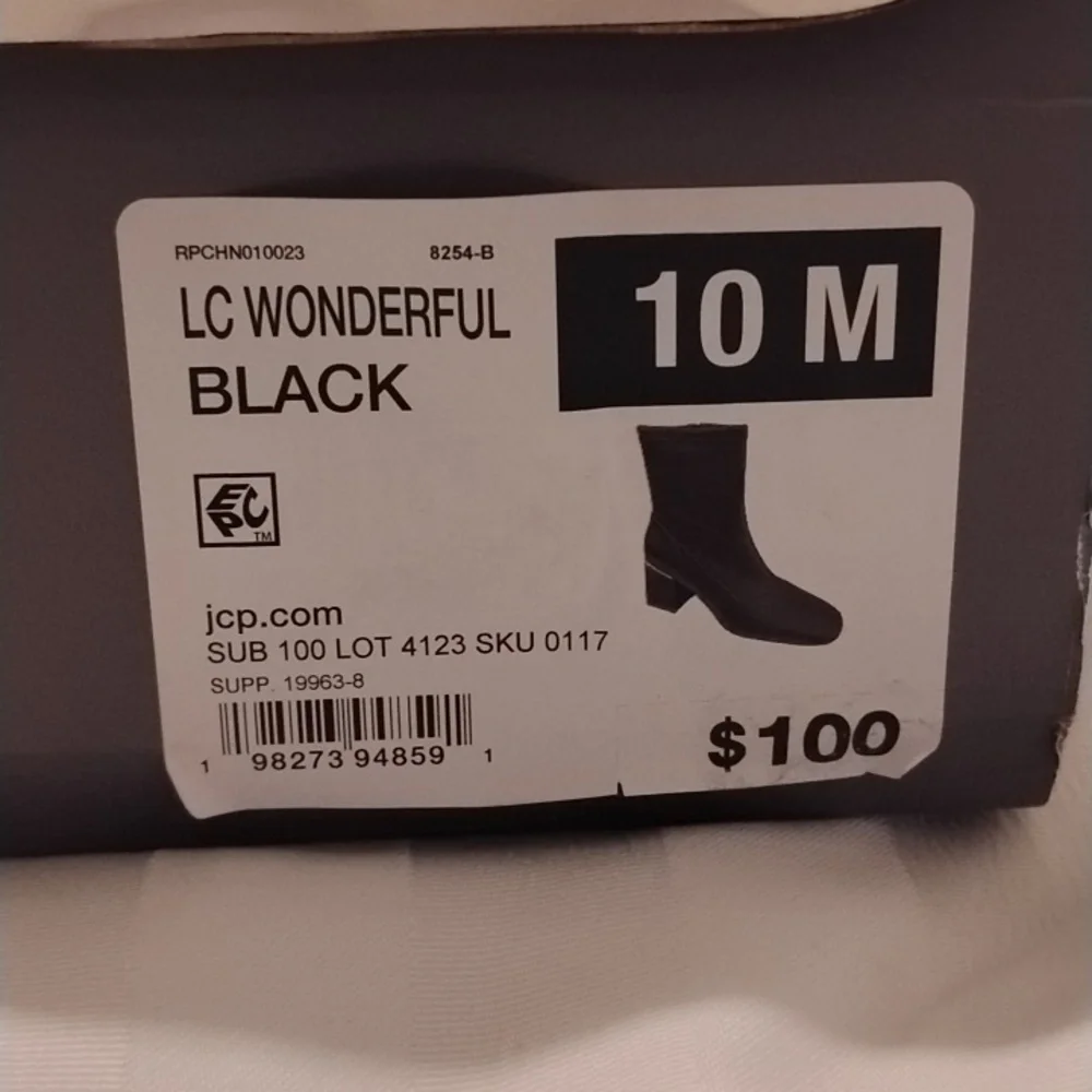 Liz Claiborne Wonderful Black Ankle Boots, Size: 10 M